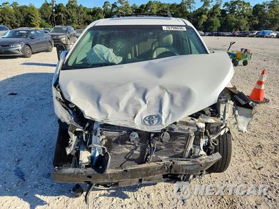 Piąte zdjęcie samochodu w środku: 2012 TOYOTA SIENNA LIMITED 7-PASSENGER VIN:5TDDK3DC3CS034081 - miniatura