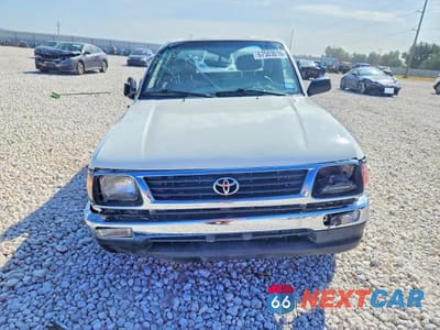 Piąte zdjęcie samochodu w środku: 1996 TOYOTA TACOMA V6 VIN:4TAVN52N4TZ104760 - miniatura