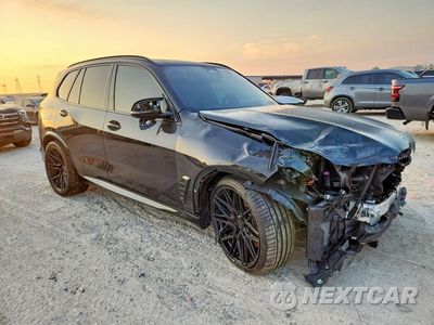 Czwarte zdjęcie samochodu z boku: 2026 BMW X5 M60I VIN:5UX33EU08T9163411 - miniatura