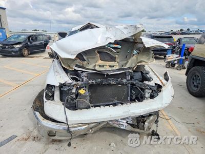 Piąte zdjęcie samochodu w środku: 2017 RAM 1500 SLT VIN:1C6RR7GT1HS508801 - miniatura