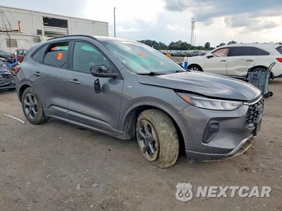 Czwarte zdjęcie samochodu z boku: 2024 FORD ESCAPE ST LINE VIN:1FMCU0MN1RUA61950 - miniatura