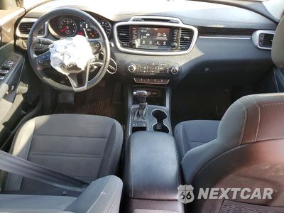 Zdjęcie 8 z 13 samochodu: 2018 KIA SORENTO LX VIN:5XYPG4A33JG352852 - miniatura