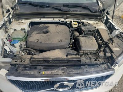 Zdjęcie 12 z 14 samochodu: 2022 VOLVO XC40 T4 MOMENTUM VIN:YV4AC2HK8N2721642 - miniatura