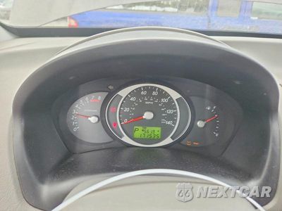 Zdjęcie 9 z 13 samochodu: 2009 HYUNDAI TUCSON GLS VIN:KM8JM12B69U034345 - miniatura