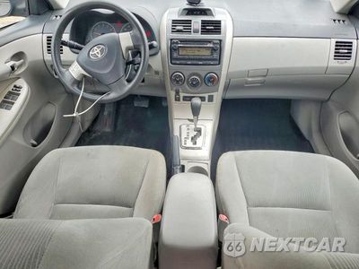 Zdjęcie 8 z 13 samochodu: 2012 TOYOTA COROLLA LE VIN:2T1BU4EEXCC883172 - miniatura