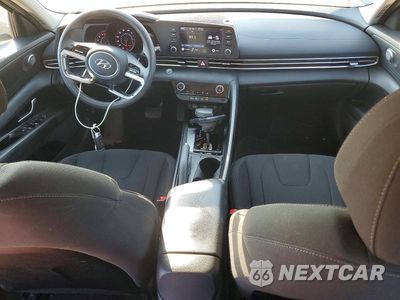 Zdjęcie 8 z 12 samochodu: 2021 HYUNDAI ELANTRA SEL VIN:5NPLM4AG6MH048292 - miniatura