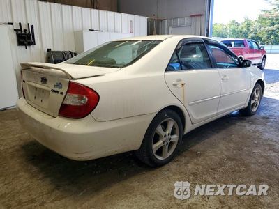 Trzecie zdjęcie samochodu z tyłu: 2002 TOYOTA CAMRY SE VIN:JTDBE32K820053705 - miniatura