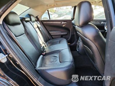Zdjęcie 10 z 13 samochodu: 2017 CHRYSLER 300 S VIN:2C3CCAAG7HH663759 - miniatura