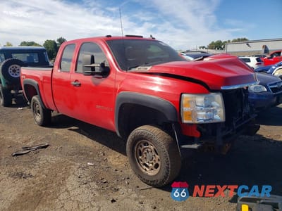 Czwarte zdjęcie samochodu z boku: 2009 CHEVROLET SILVERADO K2500 HEAVY DUTY VIN:1GCHK49K99E148544 - miniatura