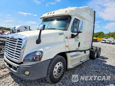 2015 FREIGHTLINER CASCADIA SEMI TRUCK 3AKJGLBG5FSGG7015 - główne zdjęcie licytacji z USA - miniatura