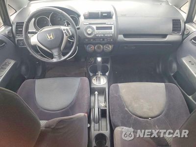 Zdjęcie 8 z 12 samochodu: 2007 HONDA FIT S VIN:JHMGD38627S048111 - miniatura