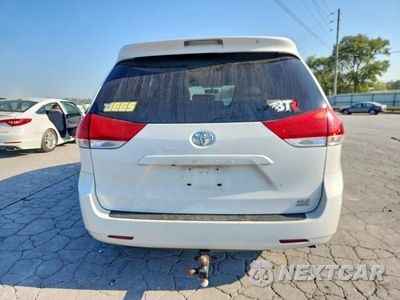 Zdjęcie 6 z 14 samochodu: 2014 TOYOTA SIENNA XLE 7-PASSENGER VIN:5TDDK3DC1ES079488 - miniatura