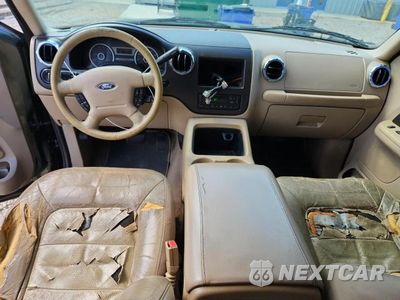 Zdjęcie 8 z 13 samochodu: 2006 FORD EXPEDITION EDDIE BAUER VIN:1FMFU17586LA67664 - miniatura