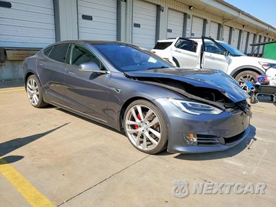 Czwarte zdjęcie samochodu z boku: 2019 TESLA MODEL S VIN:5YJSA1E44KF301110 - miniatura