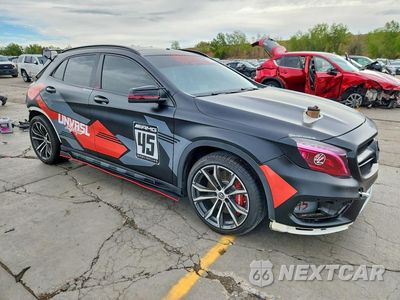 Czwarte zdjęcie samochodu z boku: 2015 MERCEDES-BENZ GLA 45 AMG VIN:WDDTG5CB6FJ028168 - miniatura