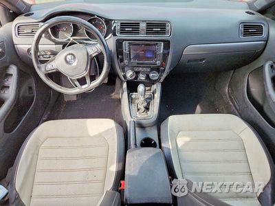 Zdjęcie 8 z 12 samochodu: 2017 VOLKSWAGEN JETTA SPORT VIN:3VWD17AJ7HM391670 - miniatura