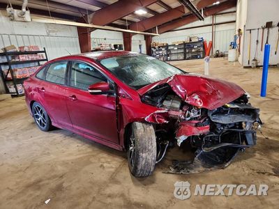 Czwarte zdjęcie samochodu z boku: 2015 FORD FOCUS SE VIN:1FADP3FE1FL200299 - miniatura