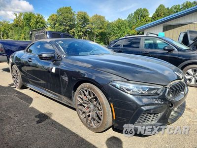 Czwarte zdjęcie samochodu z boku: 2023 BMW M8 VIN:WBSDZ0C0XPCM22524 - miniatura