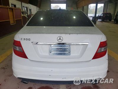 Zdjęcie 6 z 12 samochodu: 2011 MERCEDES-BENZ C 300 VIN:WDDGF5EB7BR134531 - miniatura