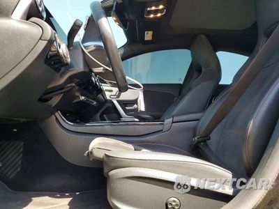 Zdjęcie 7 z 12 samochodu: 2021 MERCEDES-BENZ CLA 250 VIN:W1K5J4GB2MN186785 - miniatura