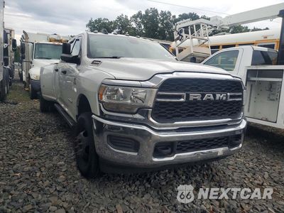 Czwarte zdjęcie samochodu z boku: 2022 RAM 3500 TRADESMAN VIN:3C63RRGL2NG154470 - miniatura