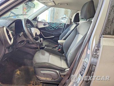 Zdjęcie 7 z 14 samochodu: 2022 KIA SOUL LX VIN:KNDJ23AUXN7833241 - miniatura