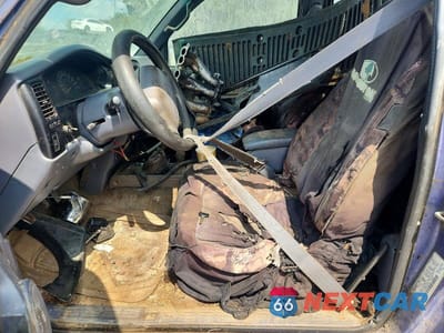 Zdjęcie 7 z 12 samochodu: 2000 TOYOTA TACOMA BASE VIN:4TAPM62NXYZ574297 - miniatura