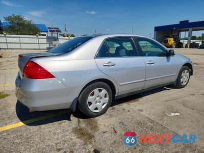 Trzecie zdjęcie samochodu z tyłu: 2007 HONDA ACCORD LX VIN:1HGCM56437A132166 - miniatura