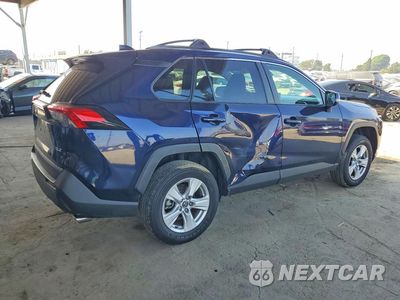 Trzecie zdjęcie samochodu z tyłu: 2020 TOYOTA RAV4 XLE VIN:2T3W1RFV1LW098809 - miniatura