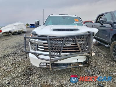 Piąte zdjęcie samochodu w środku: 2022 CHEVROLET SILVERADO K3500 HIGH COUNTRY VIN:1GC4YVEY0NF310305 - miniatura