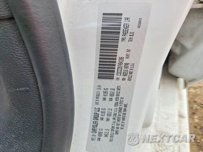 Zdjęcie 12 z 12 samochodu: 2015 CHRYSLER 200 C VIN:1C3CCCCB1FN541206 - miniatura