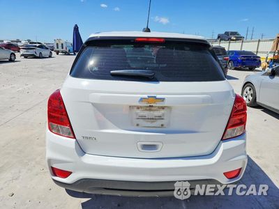 Zdjęcie 6 z 13 samochodu: 2018 CHEVROLET TRAX LS VIN:KL7CJKSB7JB628581 - miniatura