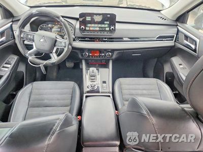 Zdjęcie 8 z 14 samochodu: 2022 MITSUBISHI OUTLANDER SE VIN:JA4J4UA86NZ039368 - miniatura