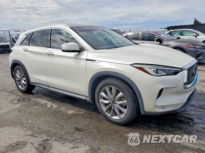 Czwarte zdjęcie samochodu z boku: 2020 INFINITI QX50 LUXE VIN:3PCAJ5M19LF113534 - miniatura