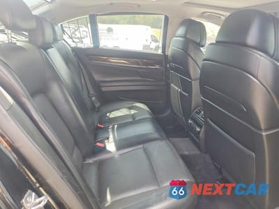 Zdjęcie 10 z 13 samochodu: 2010 BMW 750 I XDRIVE VIN:WBAKC6C53AC393368 - miniatura