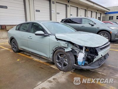 Czwarte zdjęcie samochodu z boku: 2025 KIA K4 LXS VIN:3KPFT4DE7SE249825 - miniatura