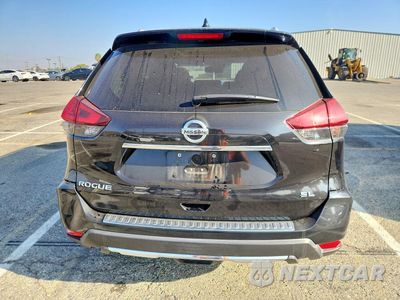 Zdjęcie 6 z 13 samochodu: 2018 NISSAN ROGUE SL VIN:5N1AT2MTXJC804586 - miniatura