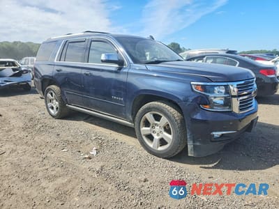 Czwarte zdjęcie samochodu z boku: 2019 CHEVROLET TAHOE K1500 PREMIER VIN:1GNSKCKC9KR284133 - miniatura