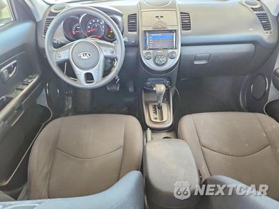 Zdjęcie 8 z 12 samochodu: 2010 KIA SOUL + VIN:KNDJT2A2XA7122493 - miniatura