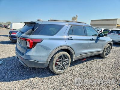 Trzecie zdjęcie samochodu z tyłu: 2025 FORD EXPLORER ST-LINE VIN:1FMUK8KH5SGA39900 - miniatura