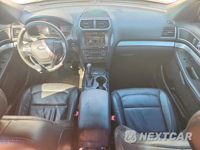 Zdjęcie 8 z 13 samochodu: 2016 FORD EXPLORER XLT VIN:1FM5K8D81GGA59697 - miniatura
