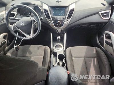 Zdjęcie 8 z 12 samochodu: 2017 HYUNDAI VELOSTER VALUE EDITION VIN:KMHTC6AD3HU320082 - miniatura