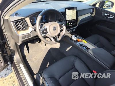 Zdjęcie 7 z 15 samochodu: 2026 VOLVO XC60 PLUS VIN:YV4M12RC2T1336011 - miniatura