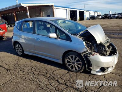 Czwarte zdjęcie samochodu z boku: 2012 HONDA FIT SPORT VIN:JHMGE8H51CC002680 - miniatura