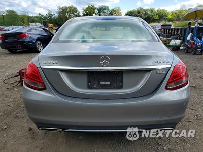 Zdjęcie 6 z 12 samochodu: 2015 MERCEDES-BENZ C 300 4MATIC VIN:55SWF4KBXFU035751 - miniatura