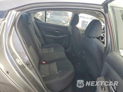 Zdjęcie 10 z 12 samochodu: 2021 NISSAN SENTRA SV VIN:3N1AB8CV3MY238332 - miniatura