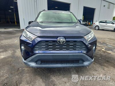 Piąte zdjęcie samochodu w środku: 2020 TOYOTA RAV4 XLE PREMIUM VIN:JTMA1RFV8LD051753 - miniatura