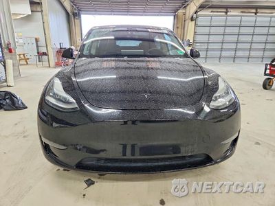Piąte zdjęcie samochodu w środku: 2021 TESLA MODEL Y VIN:5YJYGDEE0MF080269 - miniatura