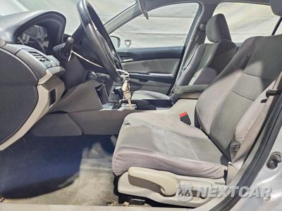Zdjęcie 7 z 12 samochodu: 2011 HONDA ACCORD LX VIN:1HGCP2F38BA146554 - miniatura