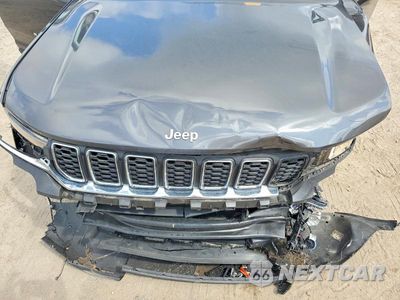 Zdjęcie 12 z 14 samochodu: 2025 JEEP GRAND CHEROKEE LAREDO VIN:1C4RJGAG1SC288816 - miniatura